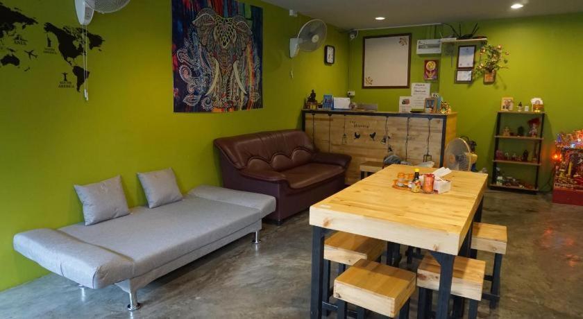 曼谷 Oyo730米迪青年旅馆酒店 外观 照片